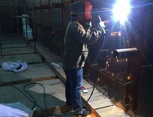 河北邢臺熱鍍鋅陶瓷纖維爐體保溫工程施工 河北邢臺熱鍍鋅陶瓷纖維爐體保溫工程施工